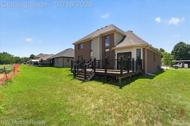 21926 Duns Scotus Street, Southfield, MI 48075