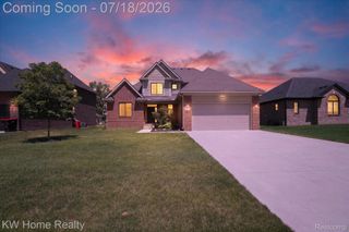 21926 Duns Scotus Street, Southfield, MI 48075