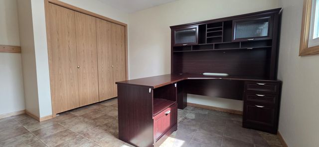 925 Riverview Drive, Valley City, ND 58072