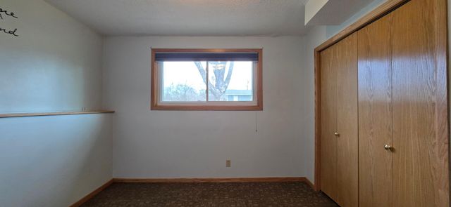 925 Riverview Drive, Valley City, ND 58072
