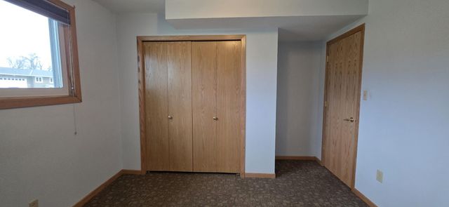 925 Riverview Drive, Valley City, ND 58072