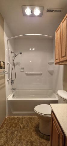 925 Riverview Drive, Valley City, ND 58072