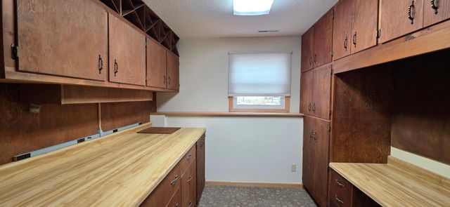925 Riverview Drive, Valley City, ND 58072