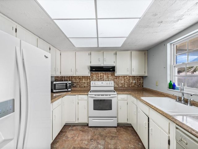 11423 WHEELING DRIVE, Tampa, FL 33625