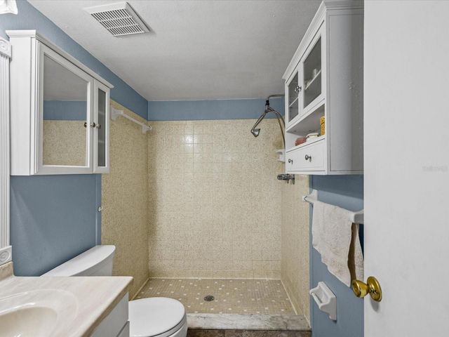 11423 WHEELING DRIVE, Tampa, FL 33625