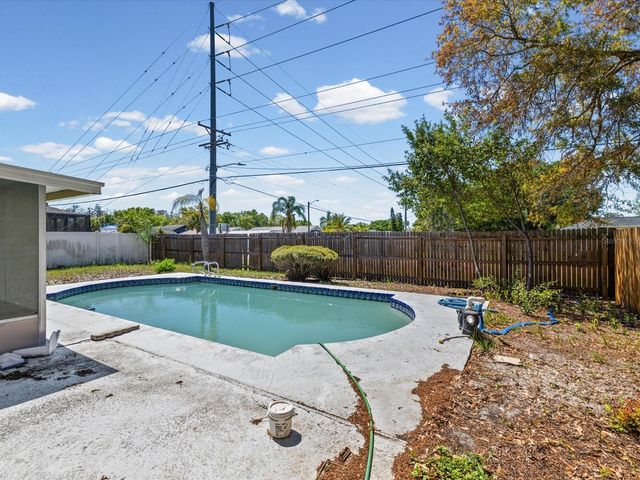 11423 WHEELING DRIVE, Tampa, FL 33625