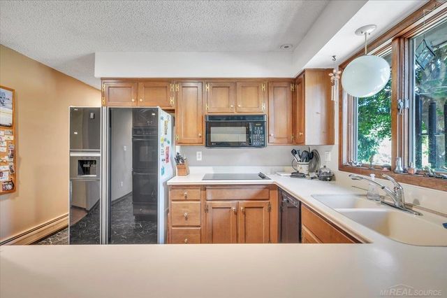 9283 Joy Road, Salem Twp, MI 48170