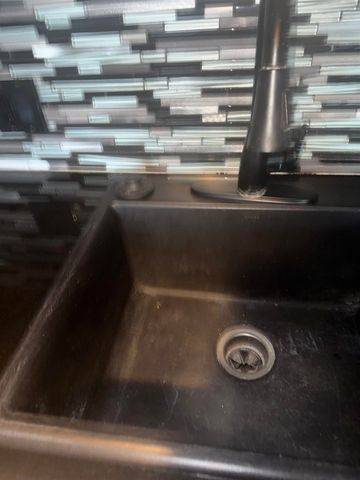 81 81 Esquina, San Francisco, CA 94134