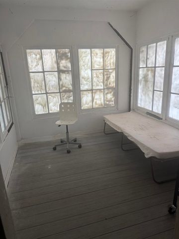 81 81 Esquina, San Francisco, CA 94134