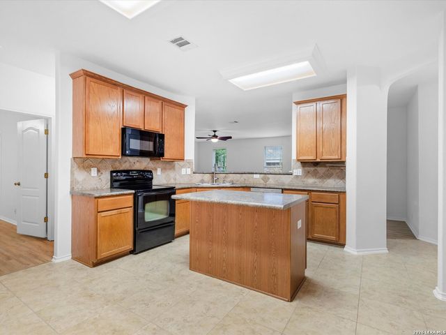 753 San Mateo, New Braunfels, TX 78132