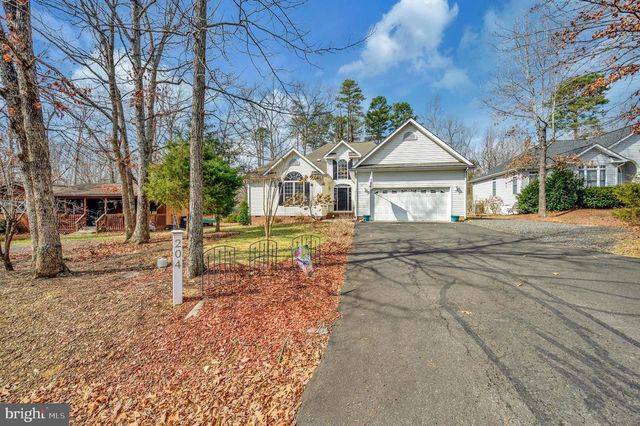204 WAKEFIELD DR, Locust Grove, VA 22508