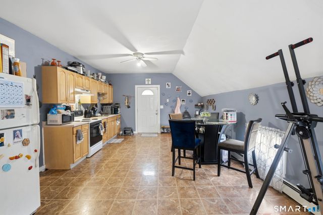 84 Laurel Hill Avenue, Norwich, CT 06360
