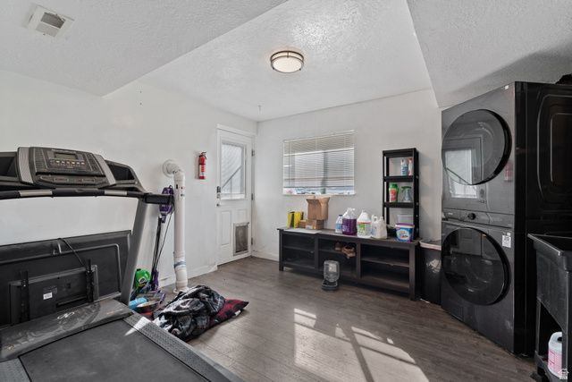 8172 W BOWLER CIR, Magna, UT 84044