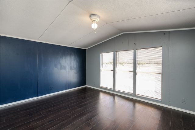 9959 Fm 2071, Valley View, TX 76272