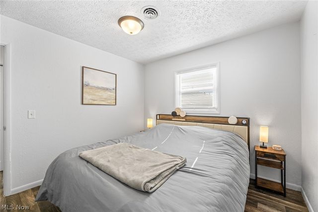 2225 Martha Avenue NE, Canton, OH 44705