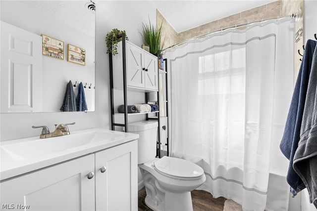 2225 Martha Avenue NE, Canton, OH 44705