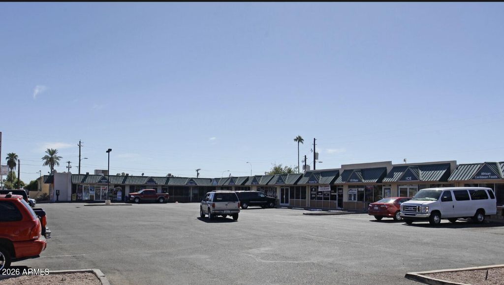 4304 W MISSOURI Avenue, Glendale, AZ 85301 — photo 3