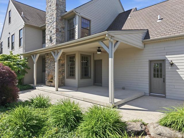 2150 Park Place, North Whitehall Twp, PA 18080