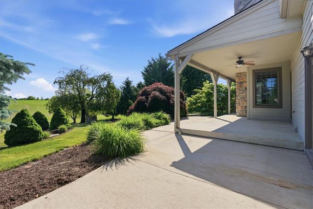 2150 Park Place, North Whitehall Twp, PA 18080