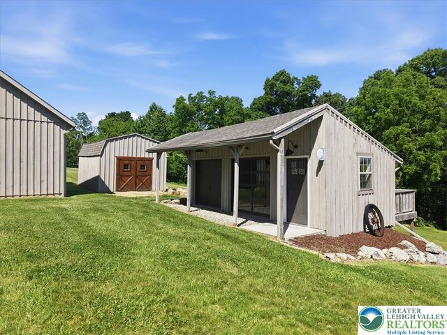 2150 Park Place, North Whitehall Twp, PA 18080