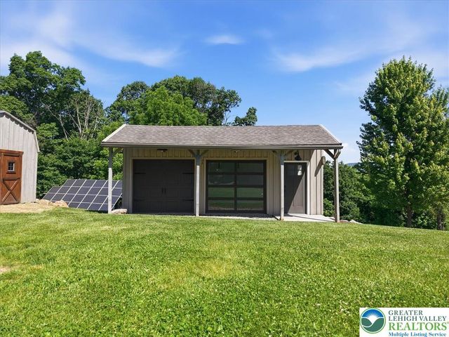 2150 Park Place, North Whitehall Twp, PA 18080