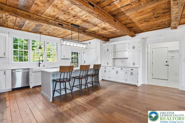 2150 Park Place, North Whitehall Twp, PA 18080
