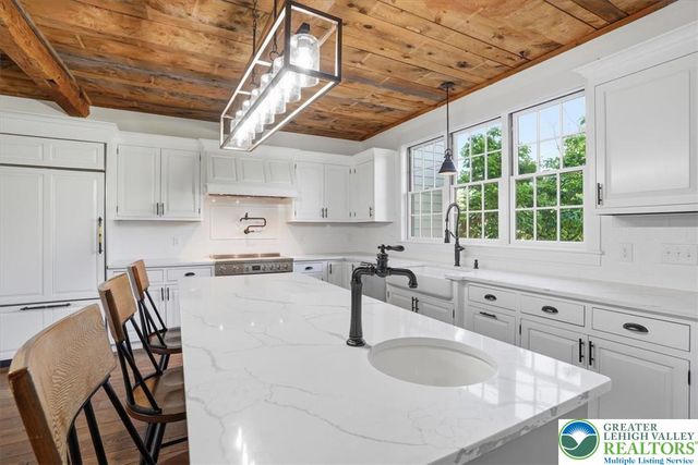 2150 Park Place, North Whitehall Twp, PA 18080