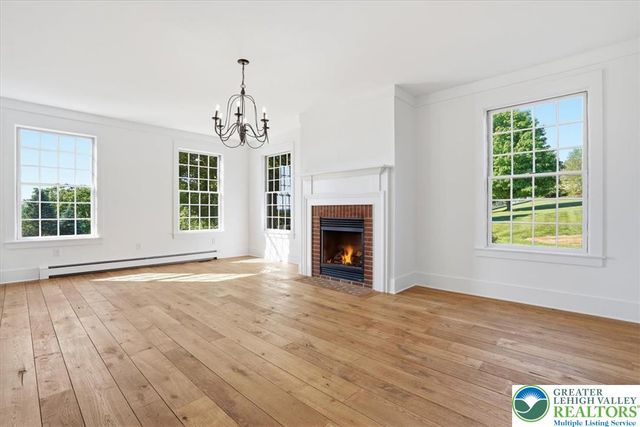 2150 Park Place, North Whitehall Twp, PA 18080