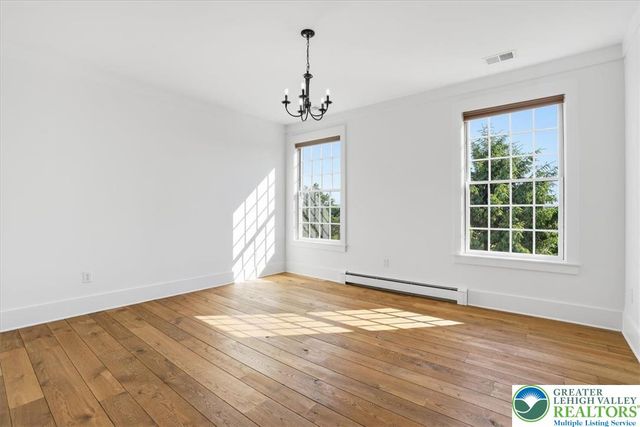 2150 Park Place, North Whitehall Twp, PA 18080