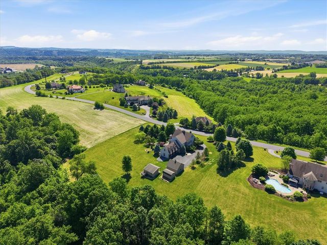 2150 Park Place, North Whitehall Twp, PA 18080