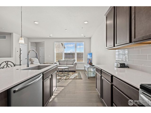 330 High Point Dr B103, Longmont, CO 80504