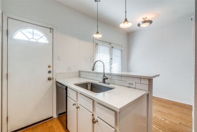 6123 Oram Street 12, Dallas, TX 75214
