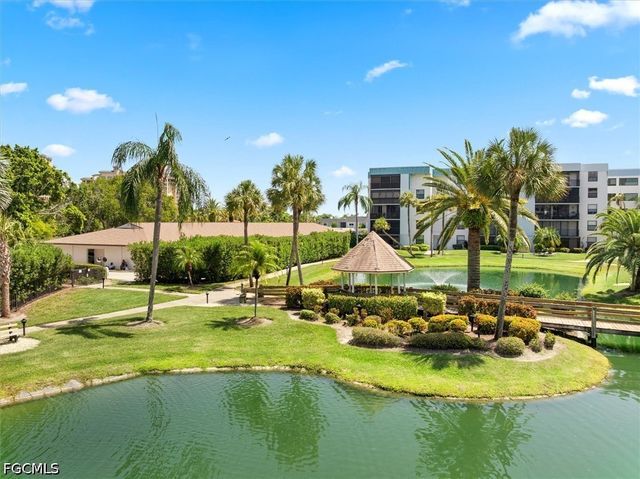 3490 N Key DR 212, North Fort Myers, FL 33903