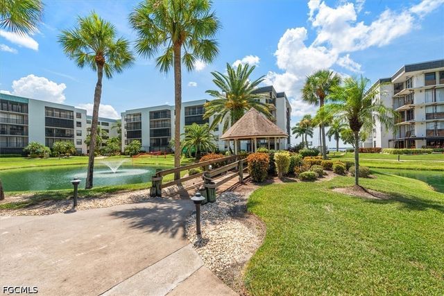3490 N Key DR 212, North Fort Myers, FL 33903