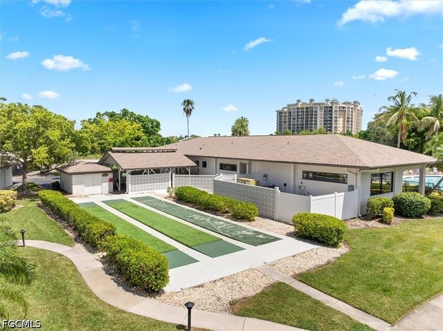 3490 N Key DR 212, North Fort Myers, FL 33903