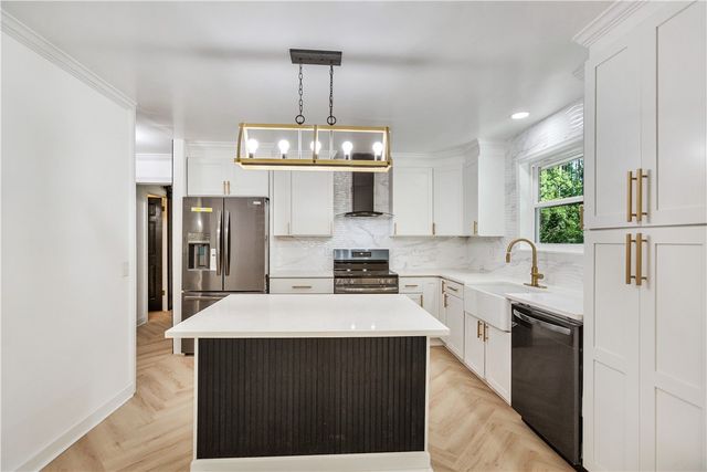 809 Paige Road, Honea Path, SC 29654