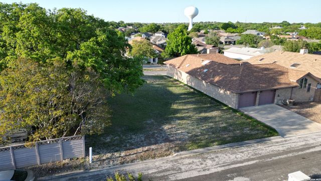 5906 Brook Fls, Windcrest, TX 78239