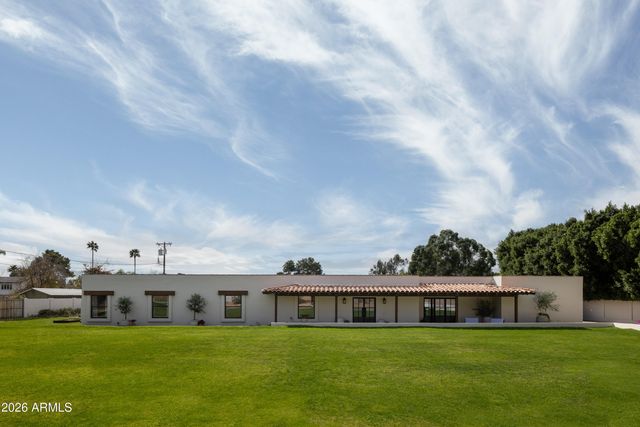 5501 E CAMELBACK Road, Phoenix, AZ 85018