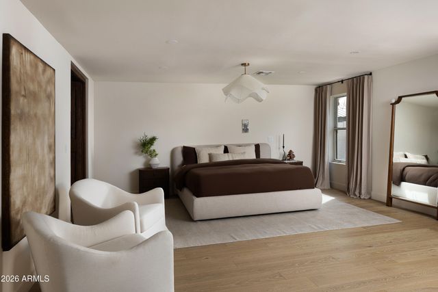 5501 E CAMELBACK Road, Phoenix, AZ 85018