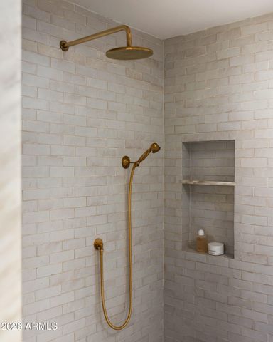 5501 E CAMELBACK Road, Phoenix, AZ 85018