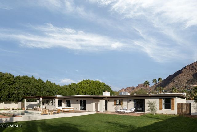 5501 E CAMELBACK Road, Phoenix, AZ 85018