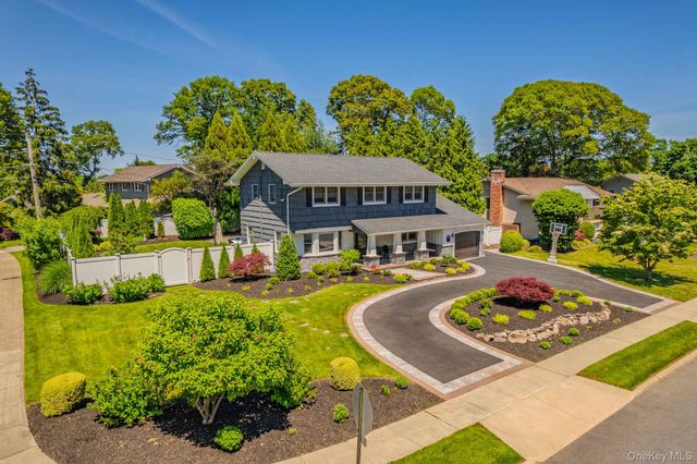 96 Eagle Lane, Hauppauge, NY 11788