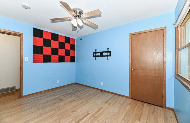 5412 S 14th STREET, Milwaukee, WI 53221