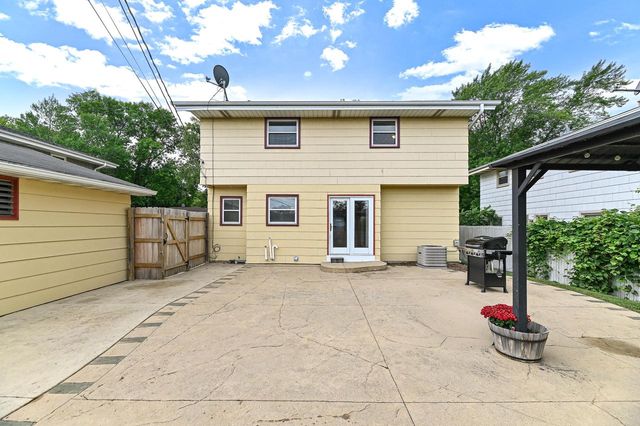 5412 S 14th STREET, Milwaukee, WI 53221