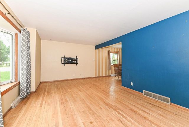 5412 S 14th STREET, Milwaukee, WI 53221