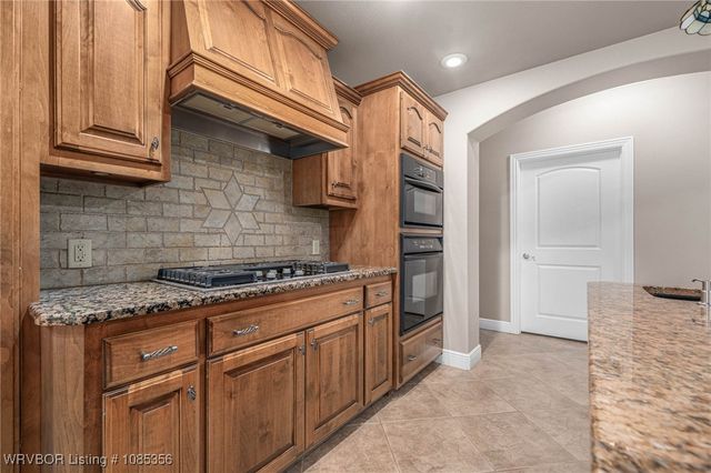 1710 Winter Park Circle, Van Buren, AR 72956