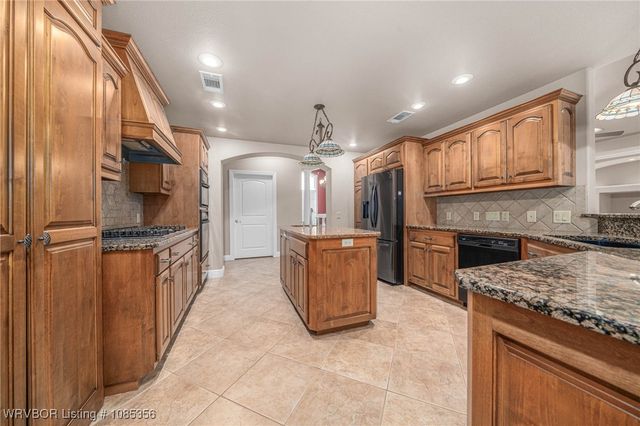 1710 Winter Park Circle, Van Buren, AR 72956