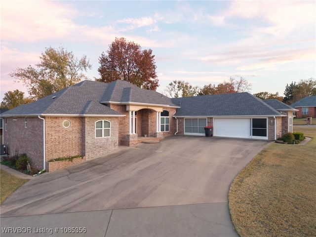 1710 Winter Park Circle, Van Buren, AR 72956