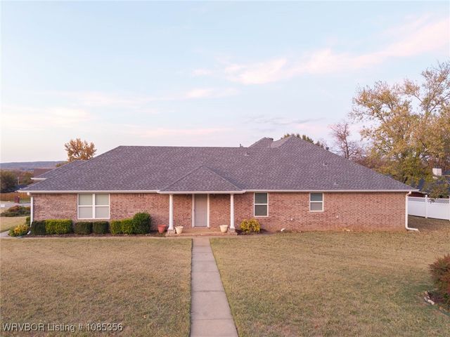 1710 Winter Park Circle, Van Buren, AR 72956