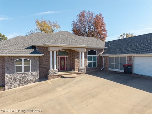 1710 Winter Park Circle, Van Buren, AR 72956